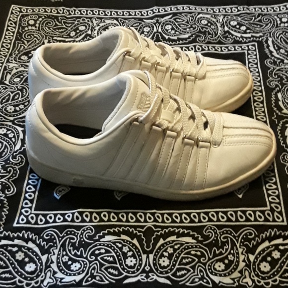 🚫SOLD ON MERC🚫 Women's K-Swiss - Picture 2 of 4